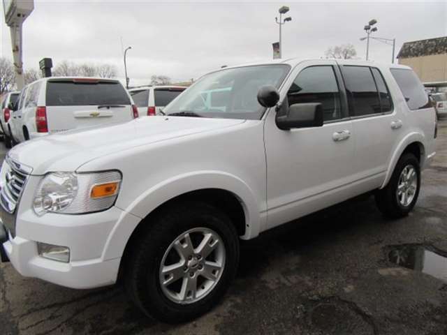 2010 Ford Explorer 4x4 XLT 4dr SUV